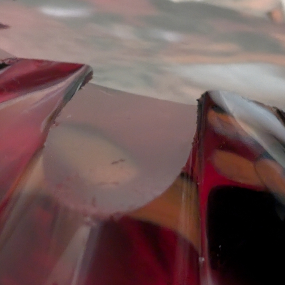 Captivating Japanese Art Glass Ashtray - Picture 3 of 13